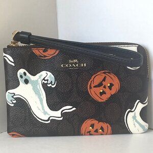 Coach Corner Zip Wristlet CCL21 Signature Canvas Halloween Ghost Pumpkin Print